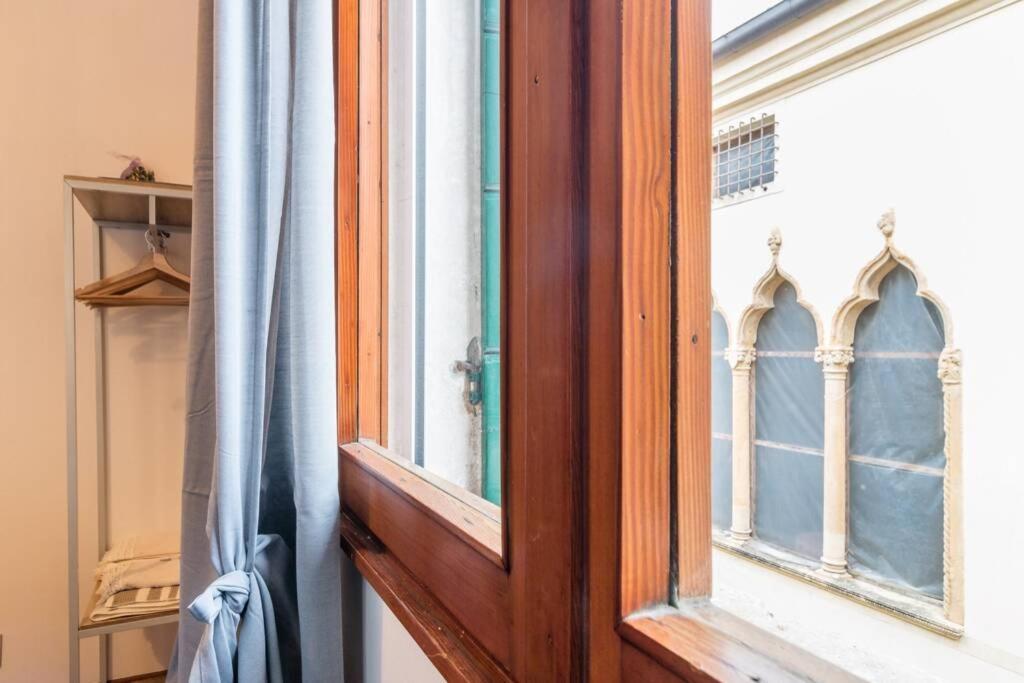 Appartamento A Due Passi Dal Teatro Verdi